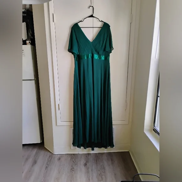 Long Chiffon Empire Waist Bridesmaid Dress with Short Flutter Sleeves ~ Emerald - Picture 14 of 14